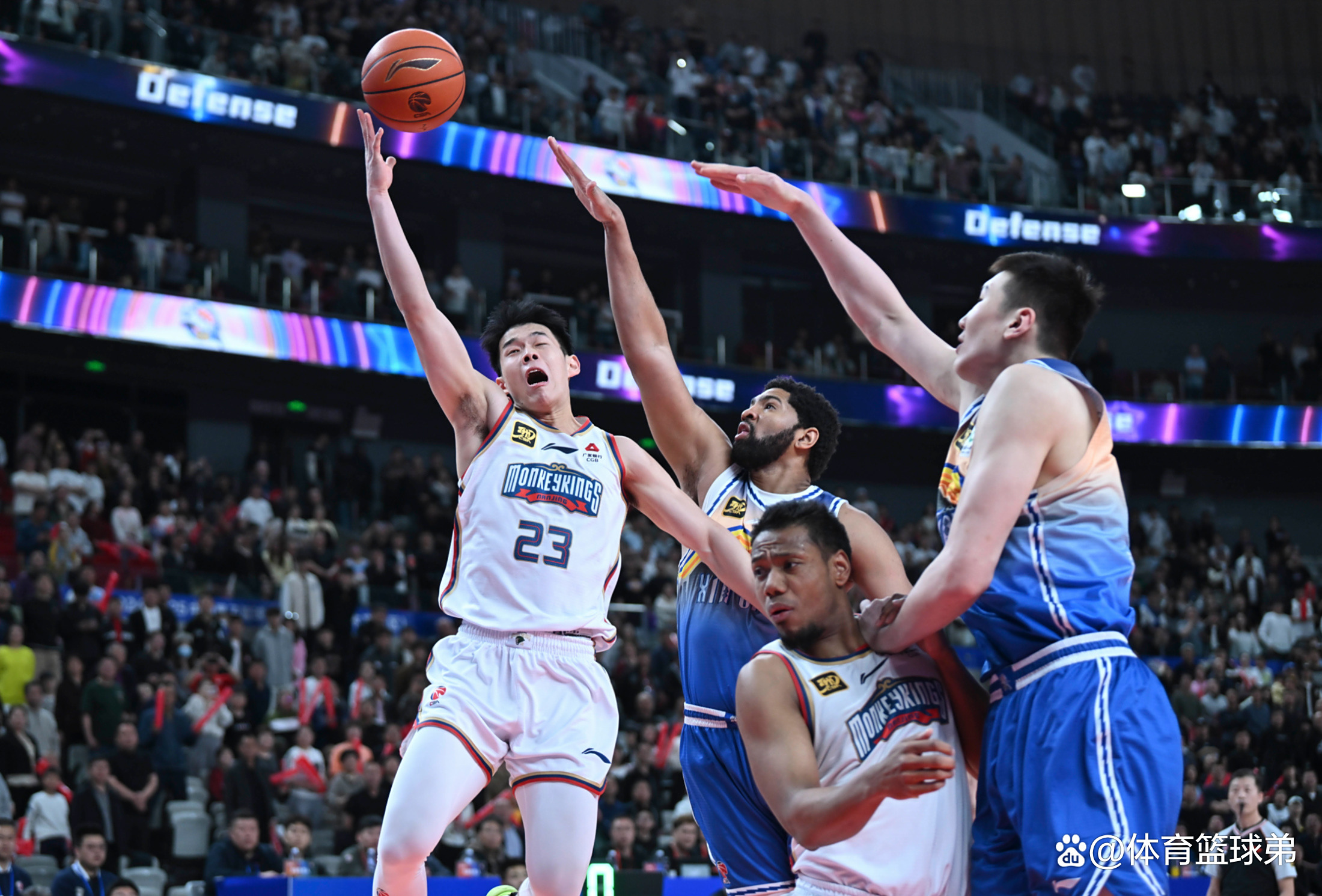 转折点广州队刷新队史纪录,NBA常规赛赛后攻防权衡,气氛紧张,球队文化再被提及的简单介绍 转折点广州队刷新队史纪录,NBA常规赛赛后攻防权衡,气氛紧张,球队文化再被提及的简单介绍