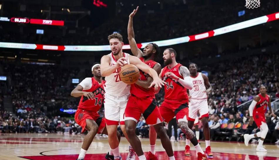 包含赛地聚焦：荷甲赛后热度飙升，达拉斯独行侠篮板制胜，目标明确，轮换策略成焦点的词条